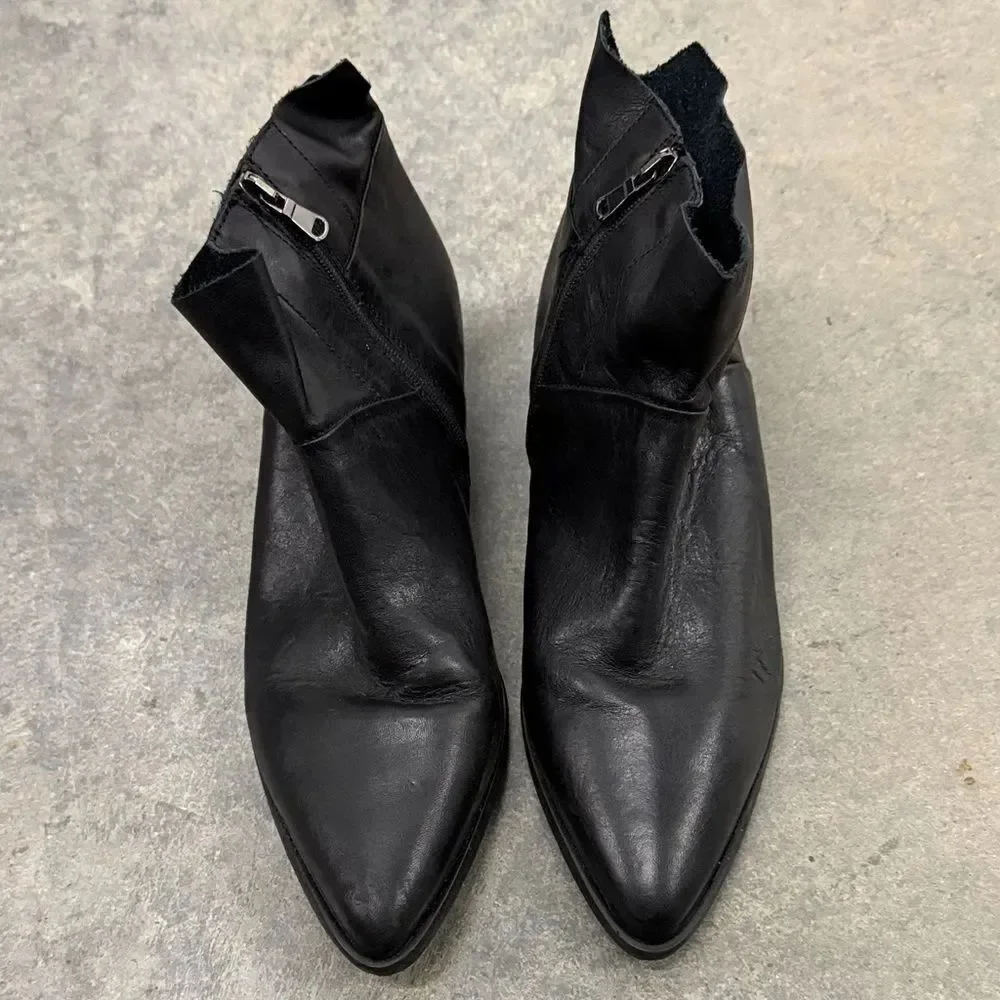 Fabianelli Black Leather Zipper Boots